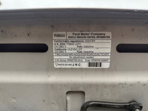 Used 2024 Ford Edge Titanium image 24