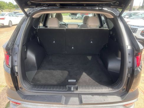 Used 2025 Hyundai Tucson SEL AWD/4WD image 33