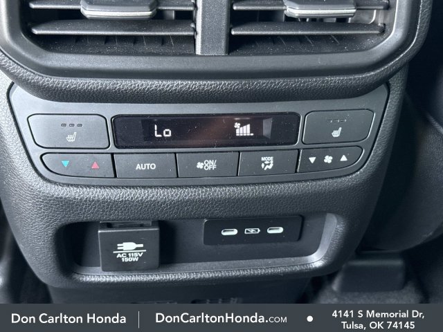 Used 2025 Honda Pilot Elite image 18