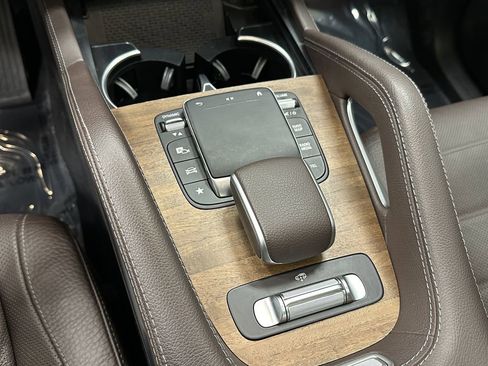 Certified 2023 Mercedes-Benz GLS 450 4MATIC image 34