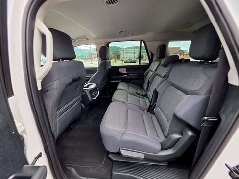 Used 2025 Ford Expedition Max Active AWD/4WD image 22