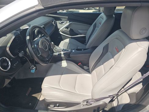 Used 2017 Chevrolet Camaro SS RWD image 14