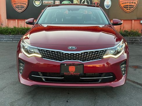 Used 2018 Kia Optima SX w/ Technology Package FWD image 2