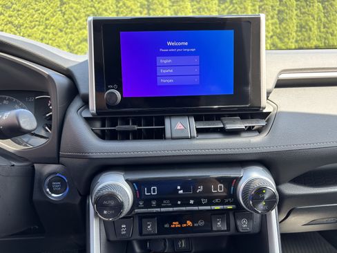 Used 2025 Toyota RAV4 XLE w/ Convenience Package AWD/4WD image 24