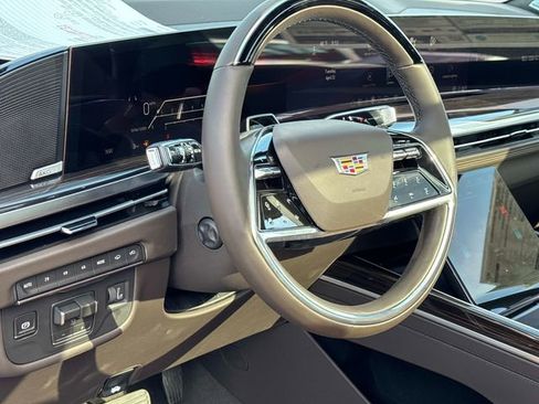 New 2026 Cadillac Escalade ESV Luxury w/ Touring Package AWD/4WD image 23