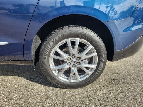 Used 2023 Buick Enclave Premium w/ Experience Buick Package FWD image 26