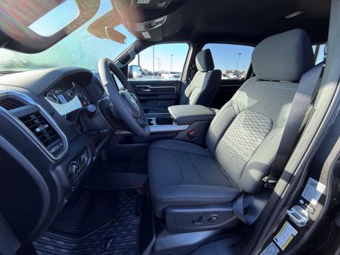 New 2026 RAM 1500 Big Horn w/ Night Edition AWD/4WD image 9
