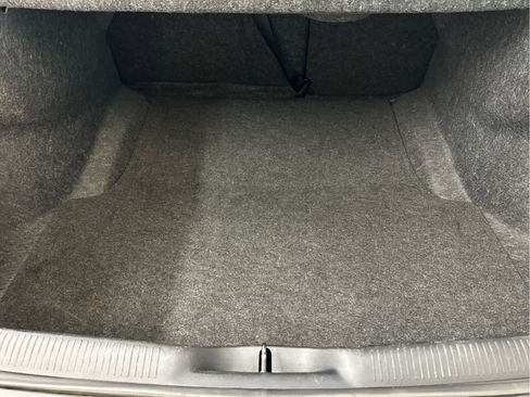 Used 2023 Dodge Charger SXT image 7