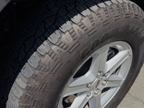 Certified 2025 Ford F150 Lariat AWD/4WD image 13