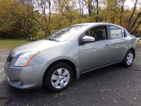 Used 2011 Nissan Sentra 2.0 image 1