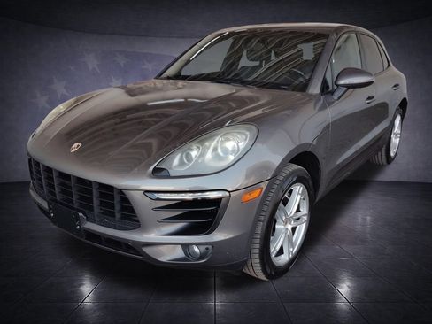 Used 2015 Porsche Macan S w/ Premium Package Plus AWD/4WD image 42
