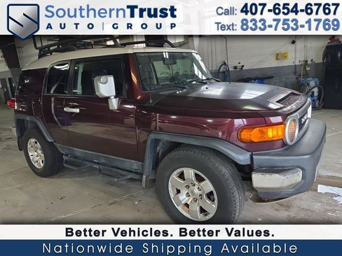 Used 2007 Toyota FJ Cruiser 2WD image 1