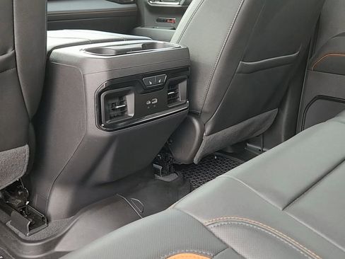 Used 2024 GMC Sierra 1500 AT4 w/ AT4 Preferred Package image 18