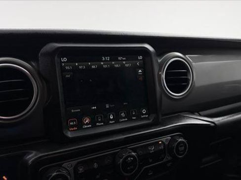 Used 2023 Jeep Wrangler Unlimited Sahara w/ Cold Weather Group AWD/4WD image 29