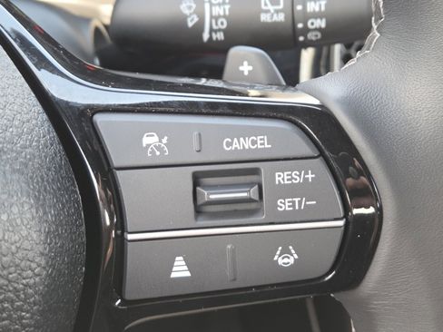 Used 2025 Honda Civic Sport image 5