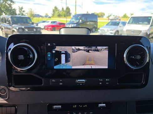 New 2025 Mercedes-Benz Sprinter 2500 image 24