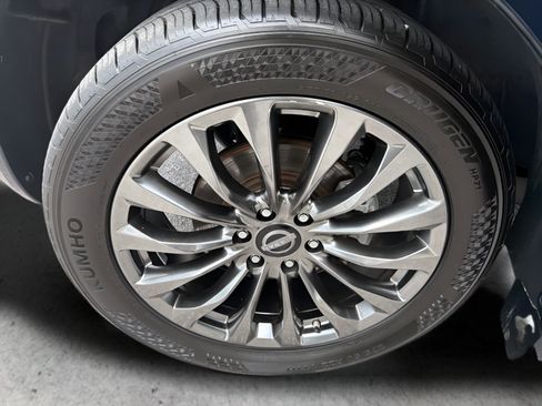 Used 2021 Nissan Armada Platinum RWD image 54