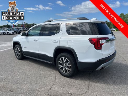 Used 2023 GMC Acadia SLE w/ Driver Convenience Package FWD image 3