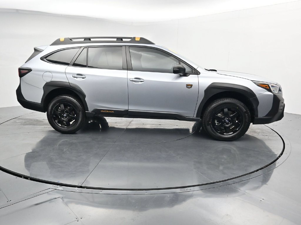 Used 2022 Subaru Outback Wilderness AWD/4WD image 9