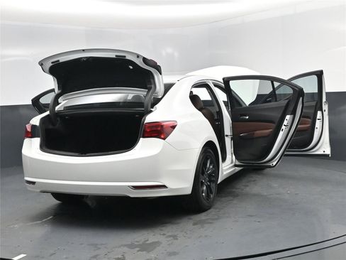 Used 2015 Acura TLX image 32