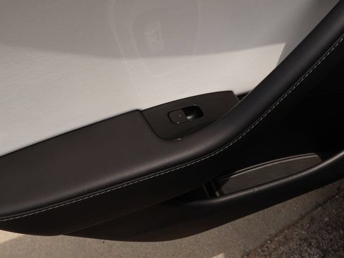 Used 2020 Tesla Model 3 Long Range AWD/4WD image 11
