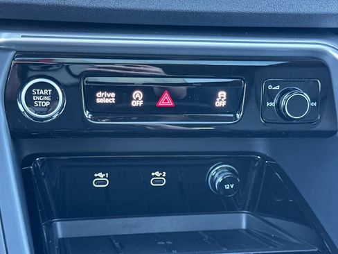 Used 2025 Audi Q5 Premium Plus w/ Premium Plus image 31