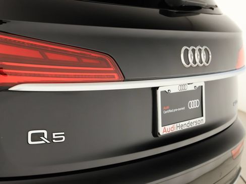 Used 2023 Audi Q5 2.0T Premium AWD/4WD image 31
