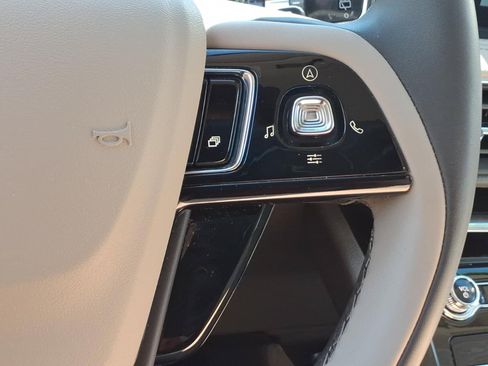 Certified 2022 Lincoln Corsair AWD w/ Equipment Group 101A image 18