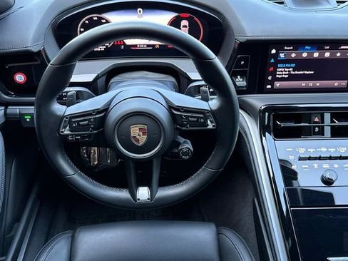 Used 2024 Porsche Panamera RWD image 16