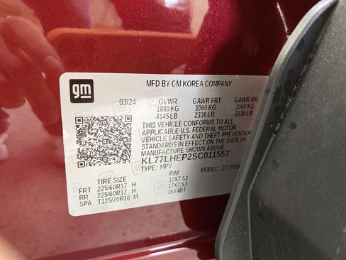 Certified 2025 Chevrolet Trax LT w/ Driver Confidence Package FWD image 35