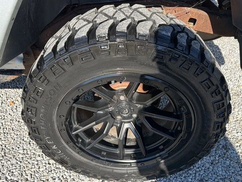 Used 2012 Jeep Wrangler Unlimited Sahara w/ Connectivity Group image 2