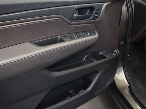 Used 2019 Honda Odyssey EX-L image 11