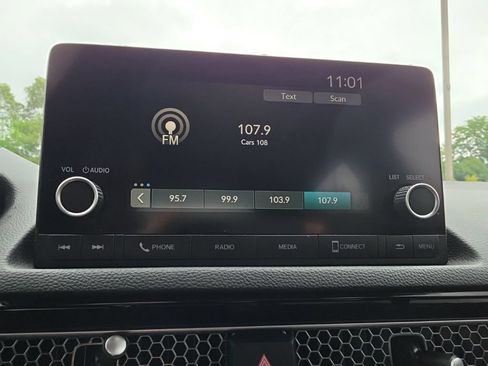 Used 2024 Honda Civic EX-L image 15