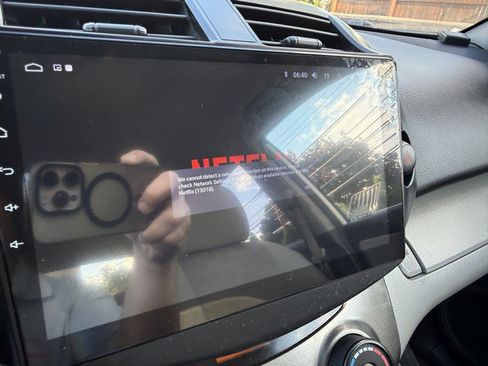Used 2010 Toyota RAV4 2WD V6 image 25