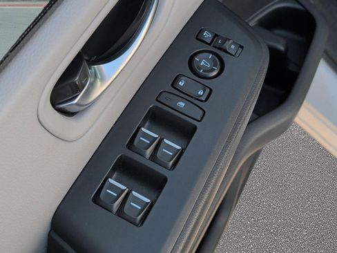 Used 2025 Honda Pilot Elite image 9