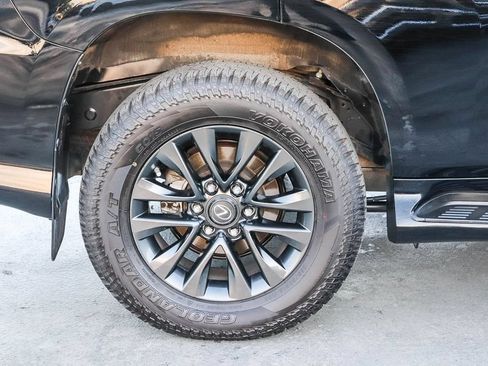 Used 2022 Lexus GX 460 Premium w/ Premium Package AWD/4WD image 12
