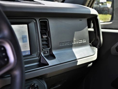 Used 2022 Ford Bronco 4-Door image 13