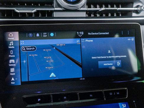 Used 2025 Maserati Grecale Modena image 44