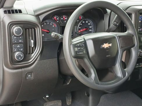 Used 2022 Chevrolet Silverado 1500 Custom AWD/4WD image 18