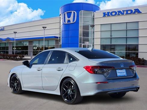 Used 2024 Honda Civic Sport image 4