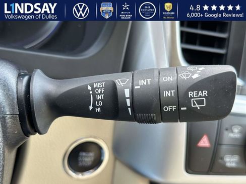 Used 2019 Toyota Highlander XLE image 22