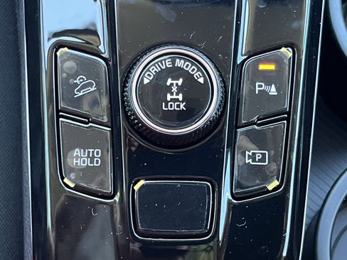 New 2025 Kia Sportage LX image 11