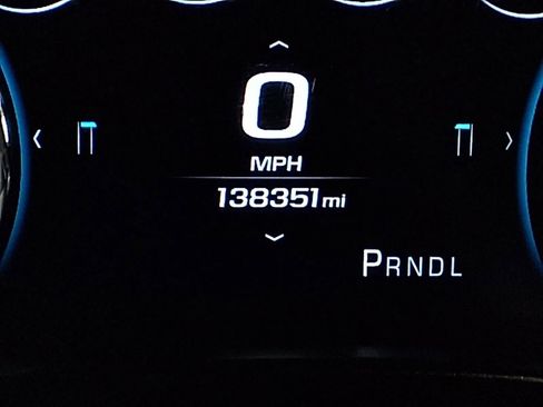 Used 2017 Chevrolet Suburban Premier image 31