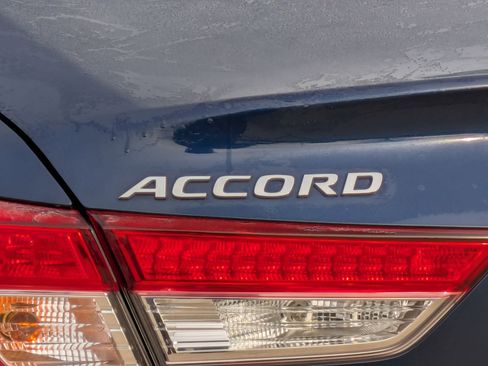 Certified 2020 Honda Accord EX image 29