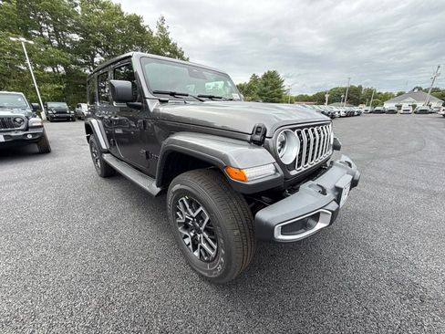 New 2027 Jeep Wrangler Unlimited Sahara AWD/4WD image 7