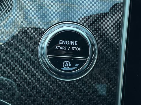 Used 2024 Mercedes-Benz C 43 AMG 4MATIC Sedan image 40