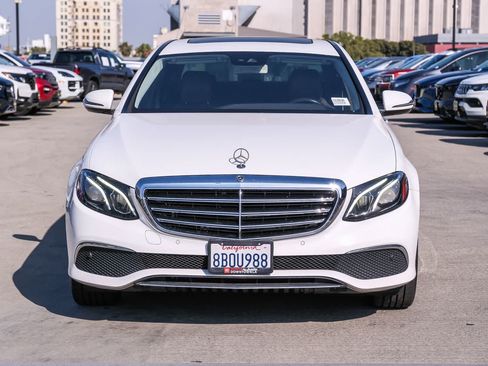 Used 2018 Mercedes-Benz E 300 image 2