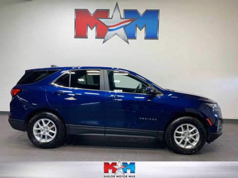 Used 2022 Chevrolet Equinox LT image 1
