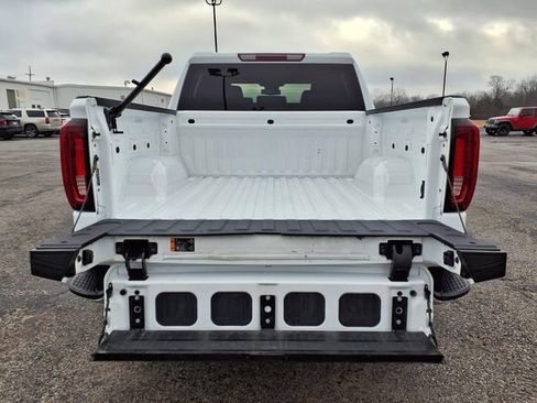 Used 2025 GMC Sierra 1500 SLT AWD/4WD image 46