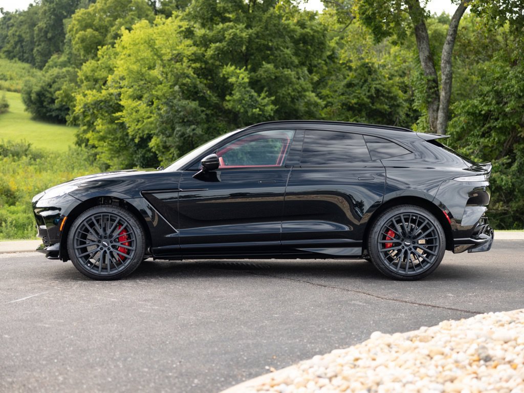 Used 2026 Aston Martin DBX 707 AWD/4WD image 3
